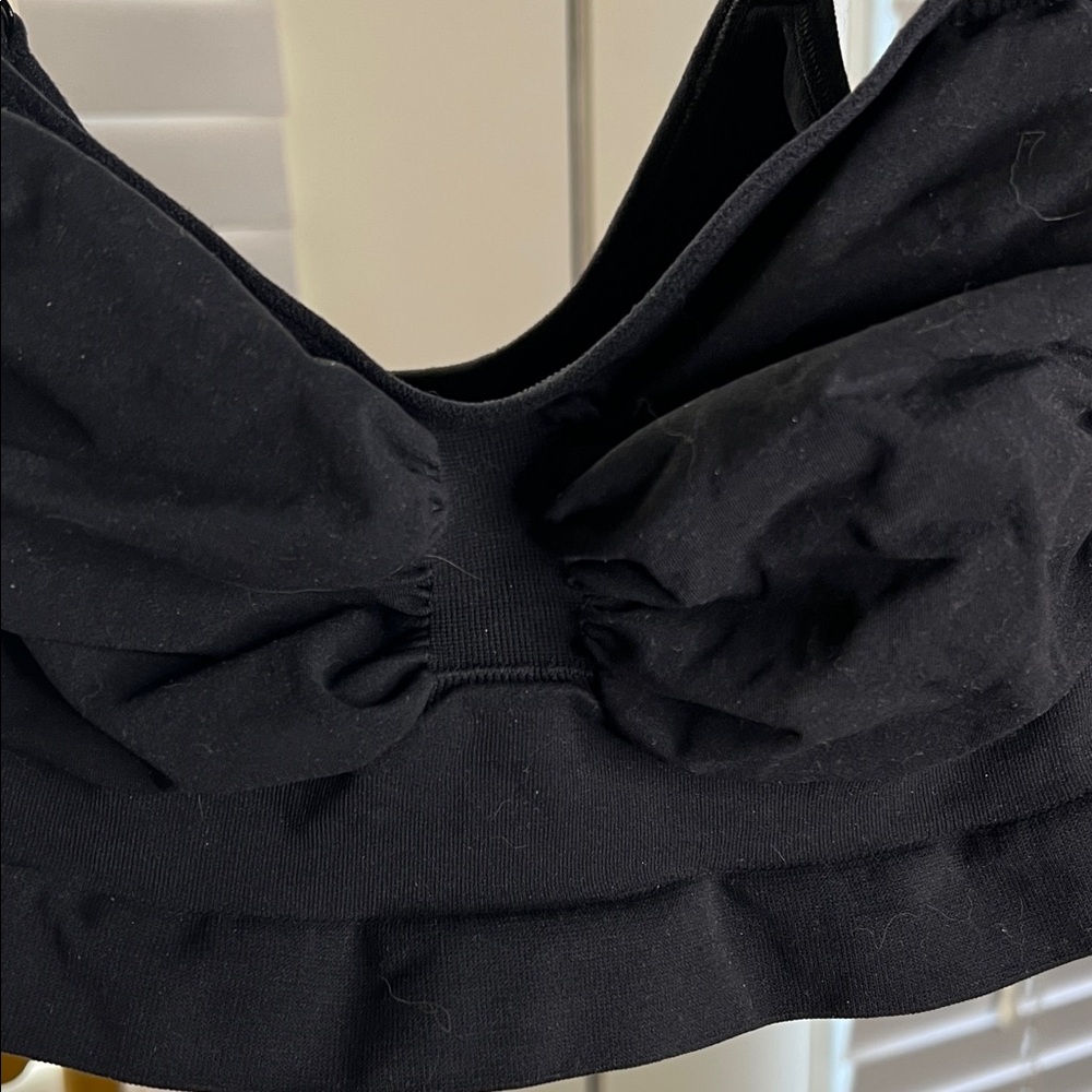 SKIMS Classic Black Bralette - Picture 2 of 9